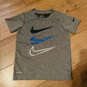 Nike Boys 4T Shirt
